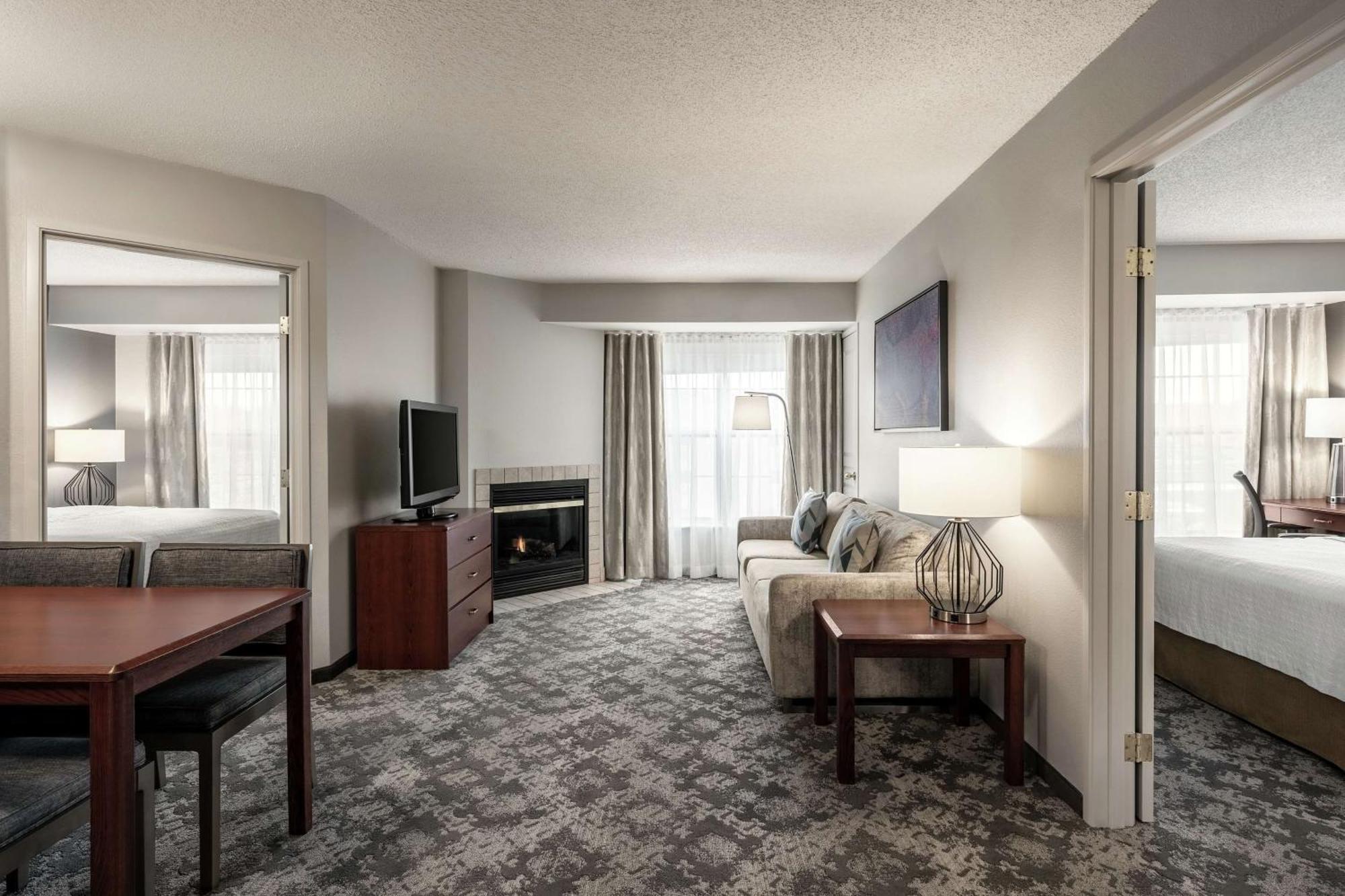 Homewood Suites By Hilton Erie Kearsarge Exteriör bild