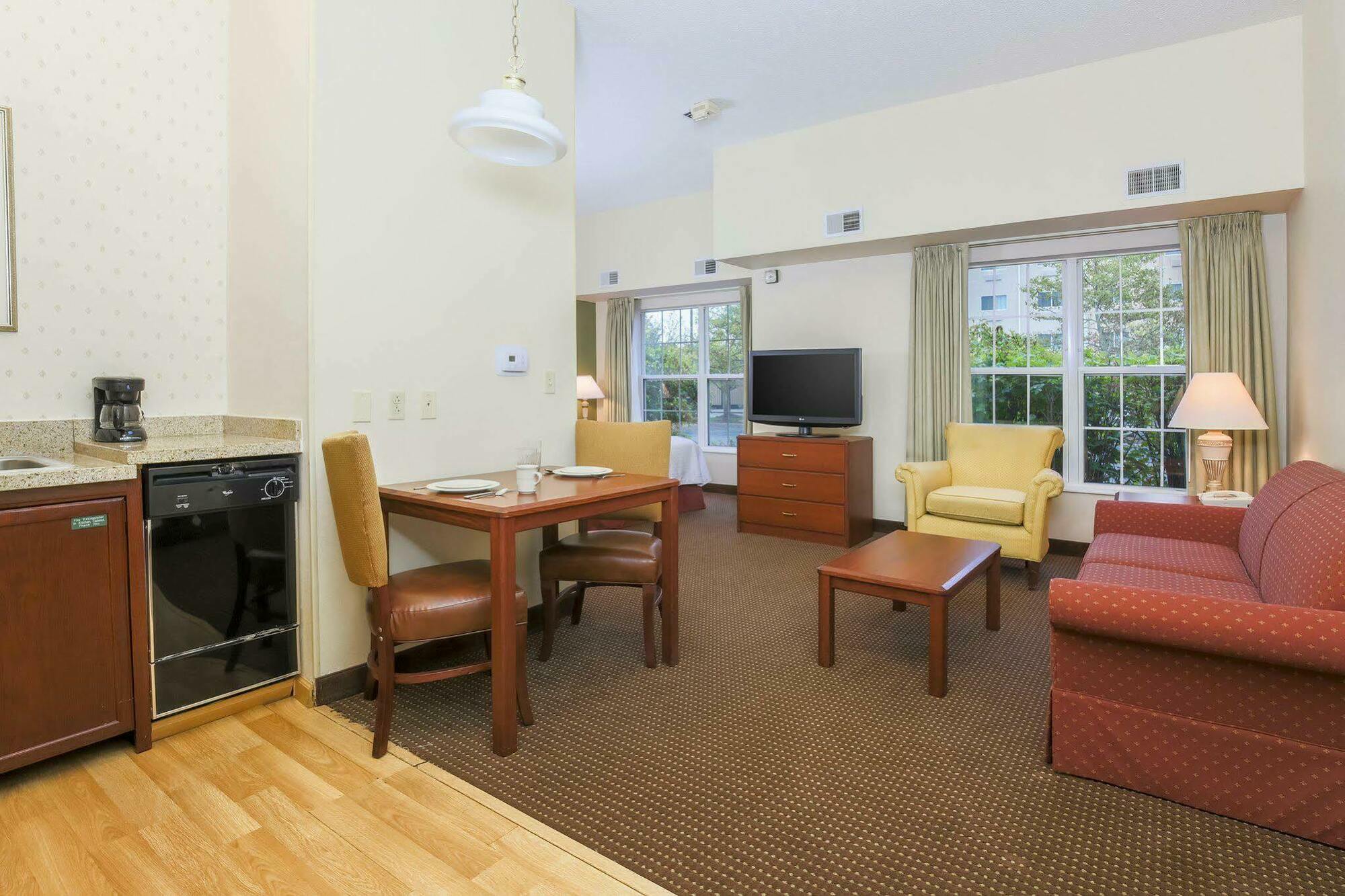 Homewood Suites By Hilton Erie Kearsarge Exteriör bild